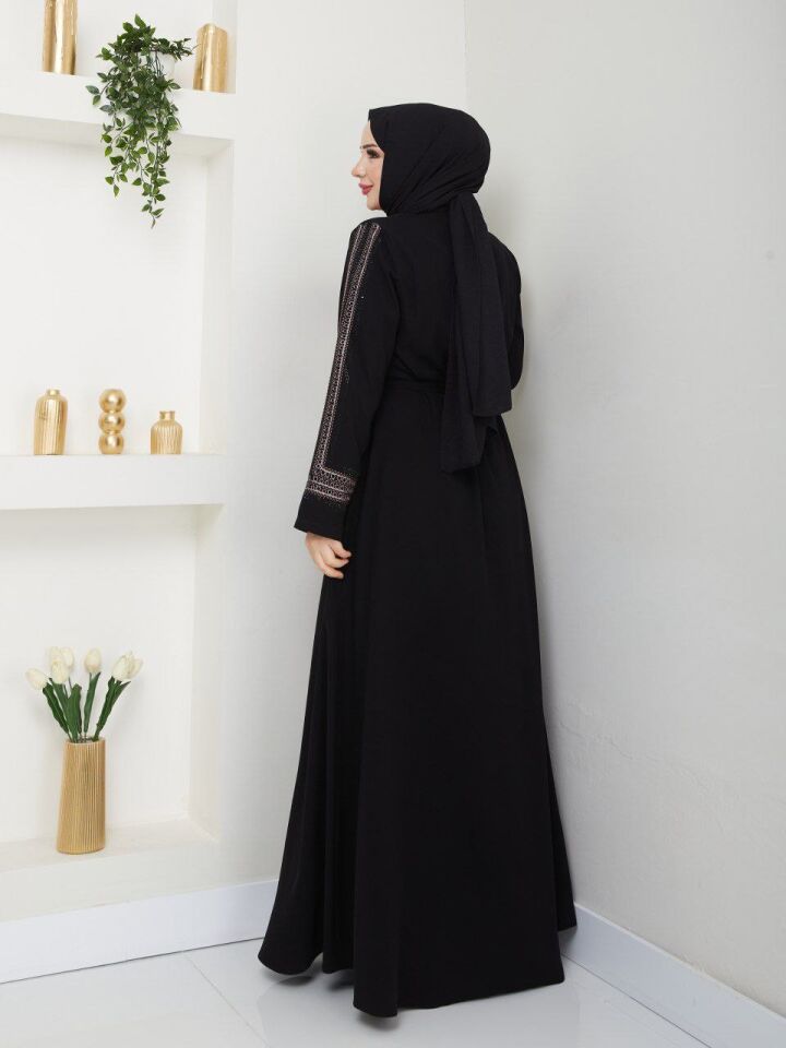 ÖZEL TASARIM İŞLEME VE TAŞ DETAYLI GÖSTERİŞLİ PREMİUM KALİTE ABAYA