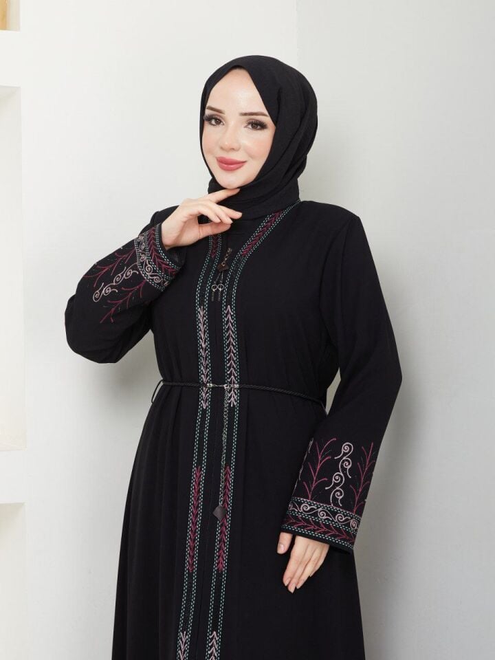 ÖZEL TASARIM İŞLEME VE TAŞ DETAYLI GÖSTERİŞLİ PREMİUM KALİTE LALE ABAYA