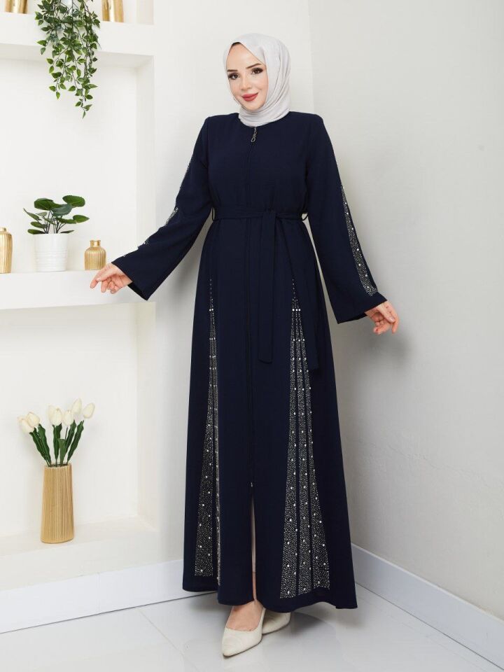 ETEĞİ VE KOLLARI GÖSTERİŞLİ TAŞ DETAYLI  ŞIK ABAYA FERACE LACİVERT